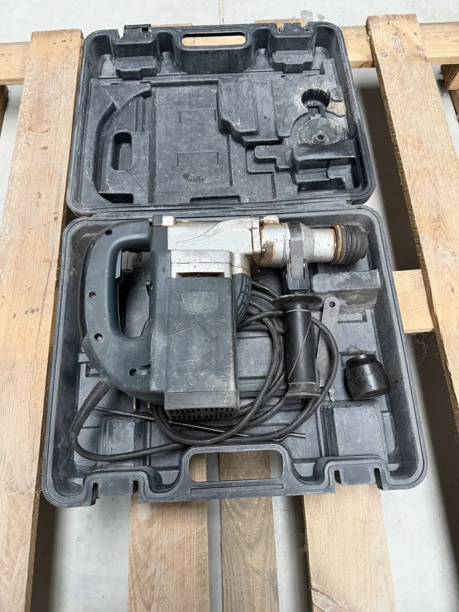 Młot udarowo-obrotowy Bosch GBH 5-40 DE