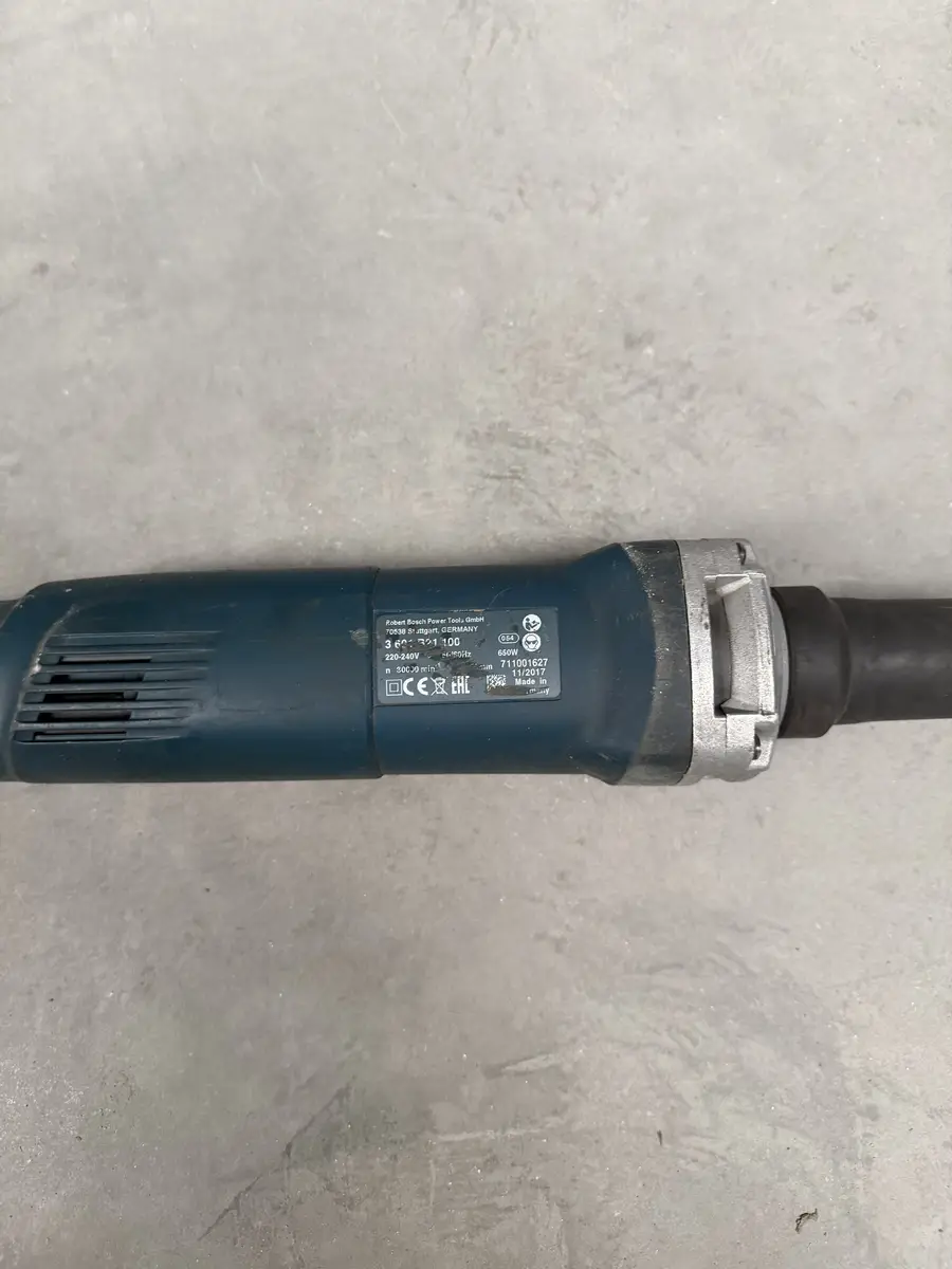 Szlifierka prosta Bosch GGS 28 LCE o mocy 650 W