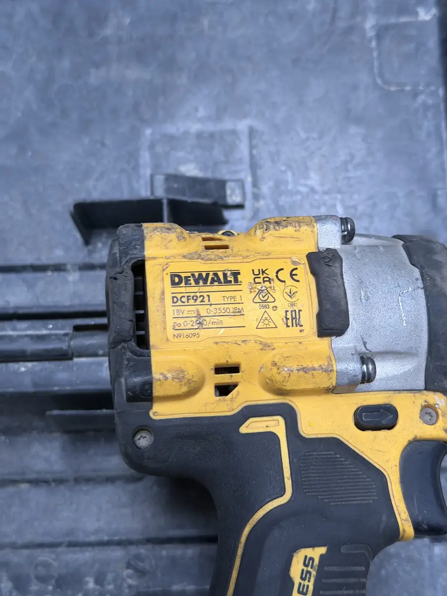 Klucz udarowy DeWalt DCF921