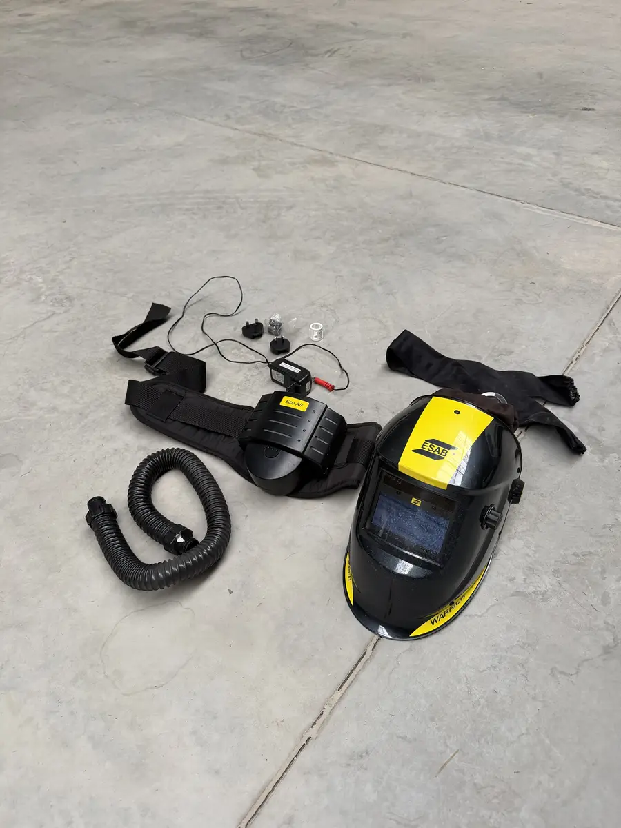 Przyłbica spawalnicza ESAB Warrior Tech z nawiewem Eco Air