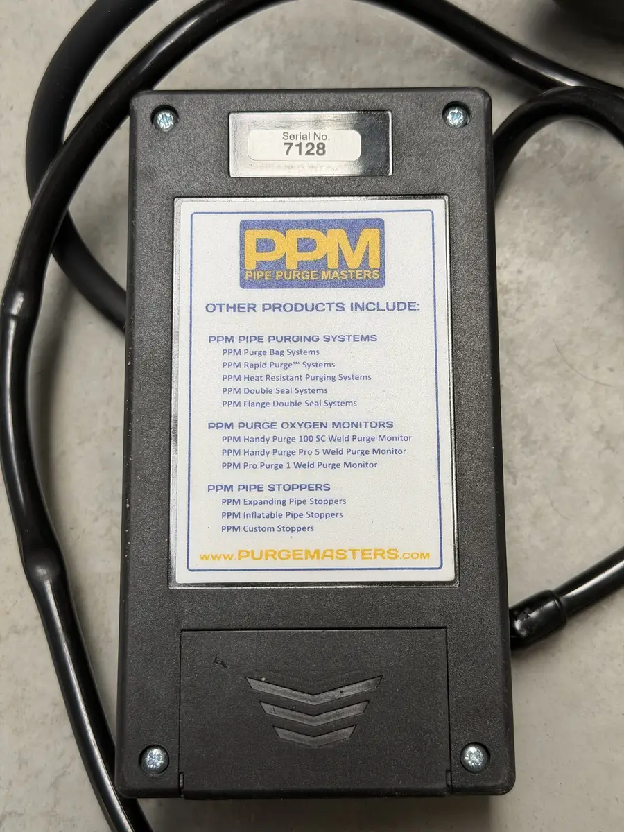 Tył miernika tlenu resztkowego PPM Pipe Purge Masters