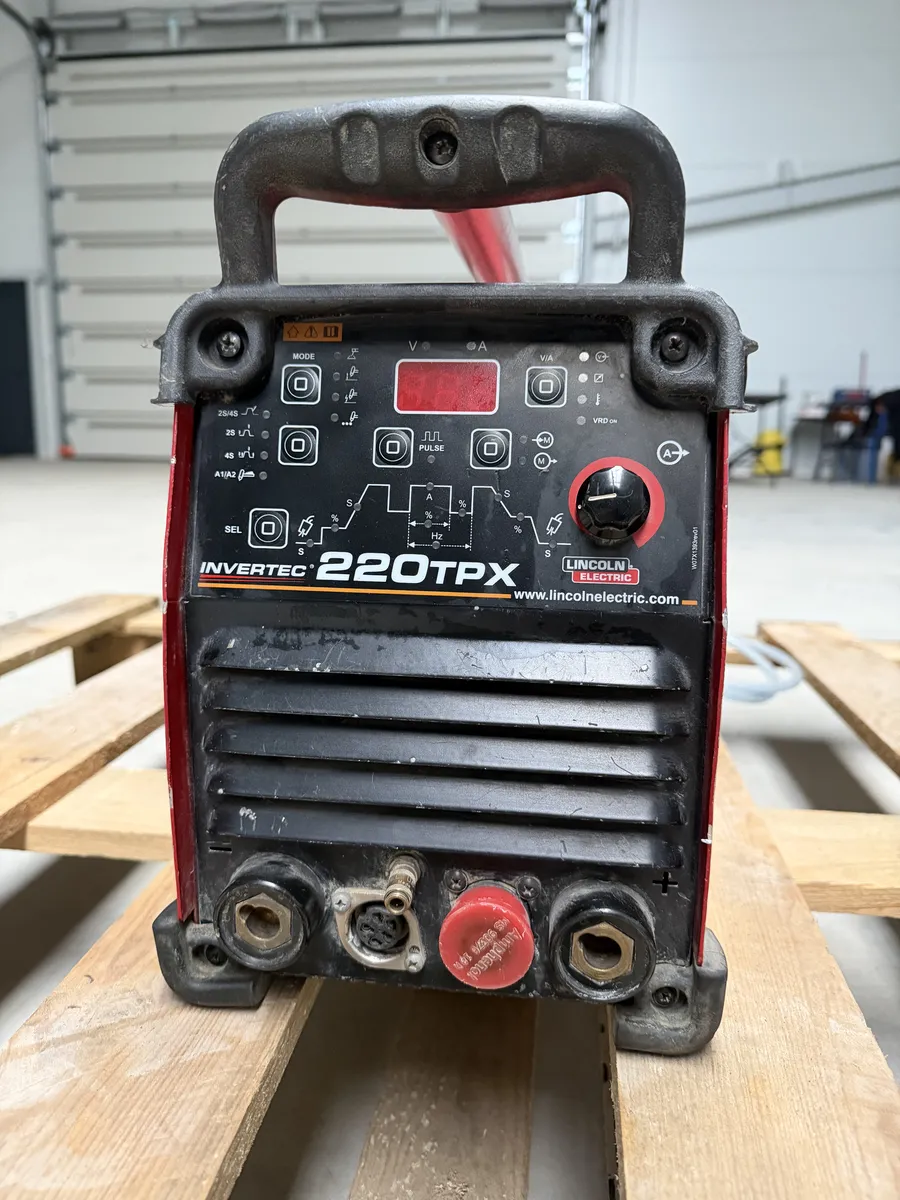 Panel sterowania spawarki TIG Lincoln Electric Invertec 220TPX