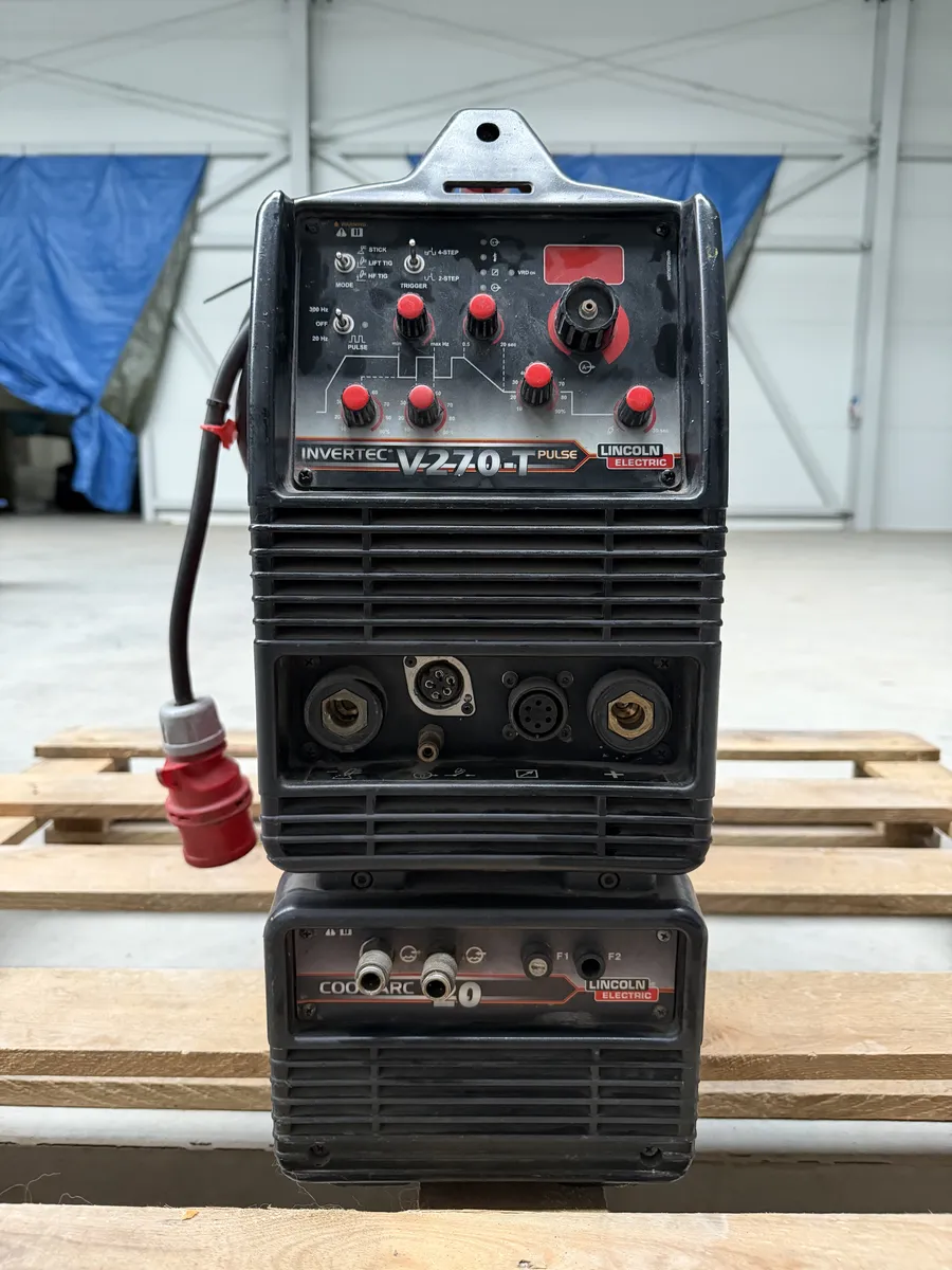 Panel sterowania spawarki Lincoln Electric Invertec V270-T Pulse