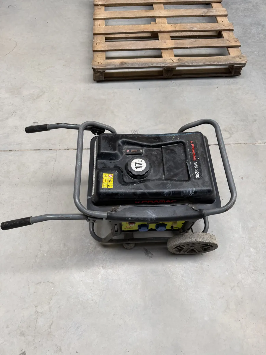 Agregat Pramac WX 3200 na kołach transportowych